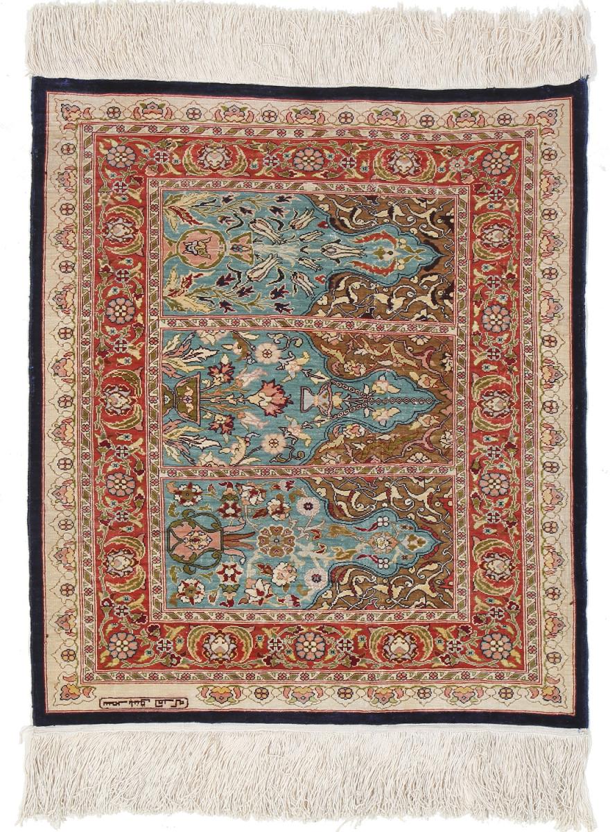  Hereke Silk 2'4"x1'11" 2'4"x1'11", Persian Rug Knotted by hand