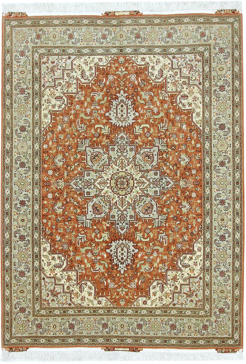 Persian Rug Tabriz 6'9"x4'11" 6'9"x4'11", Persian Rug Knotted by hand