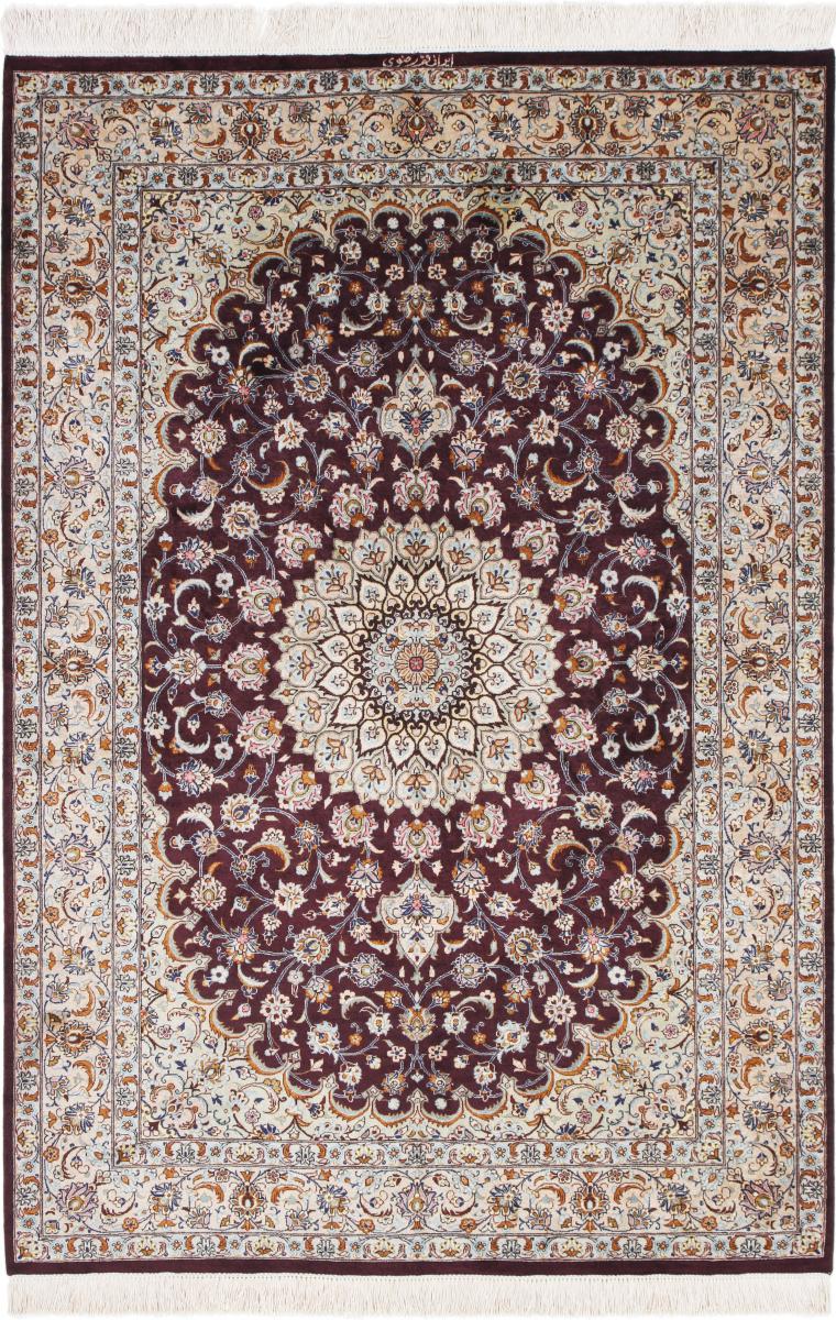 Persian Rug Qum Silk 4'10"x3'3" 4'10"x3'3", Persian Rug Knotted by hand