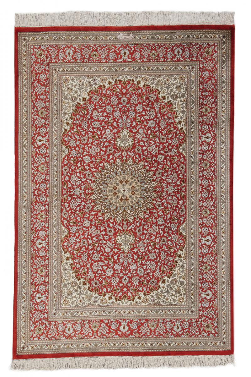 Persian Rug Qum Silk 4'9"x3'3" 4'9"x3'3", Persian Rug Knotted by hand