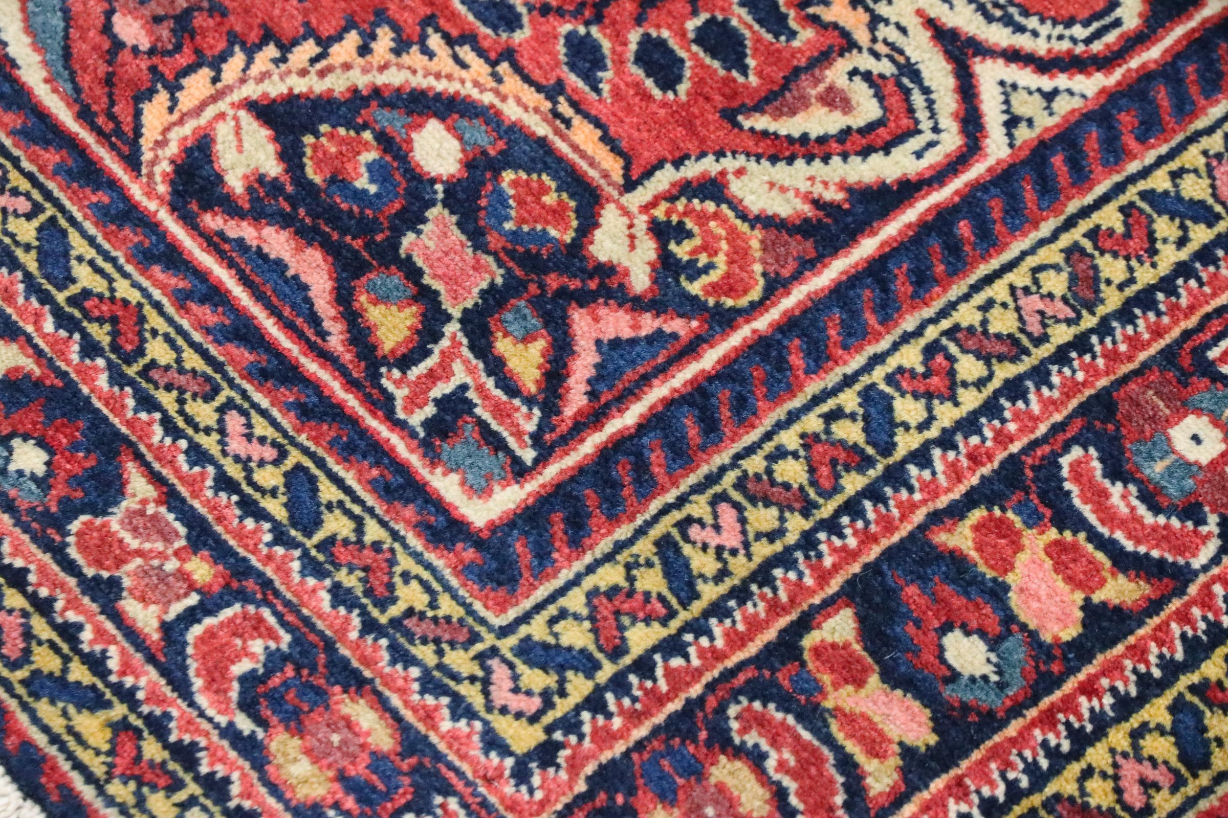 Lilian 132x109 ID227307  NainTrading: Oriental Carpets in 150x100