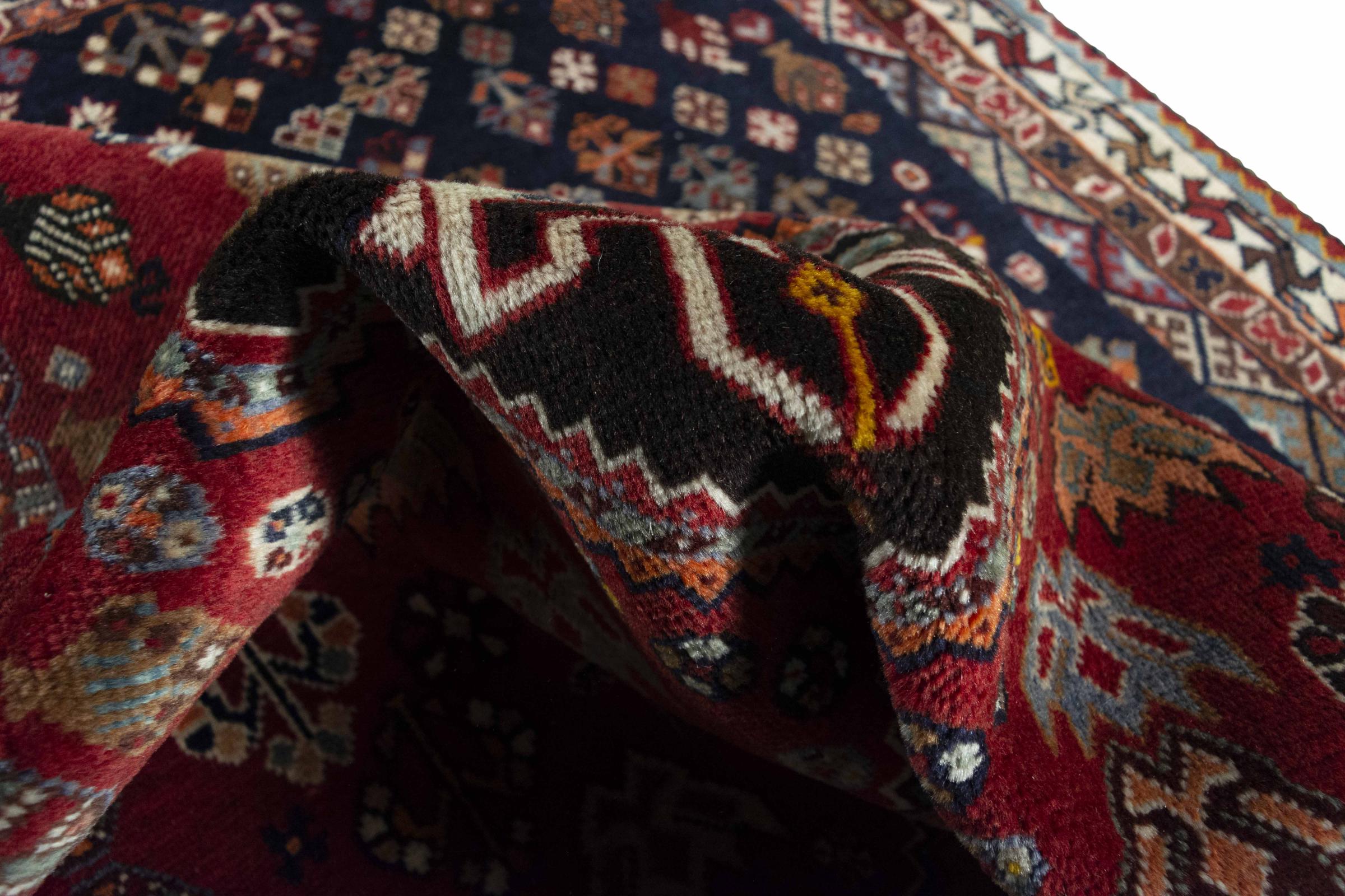 Shiraz 251x147 ID208533  NainTrading: Oriental Carpets in 240x170