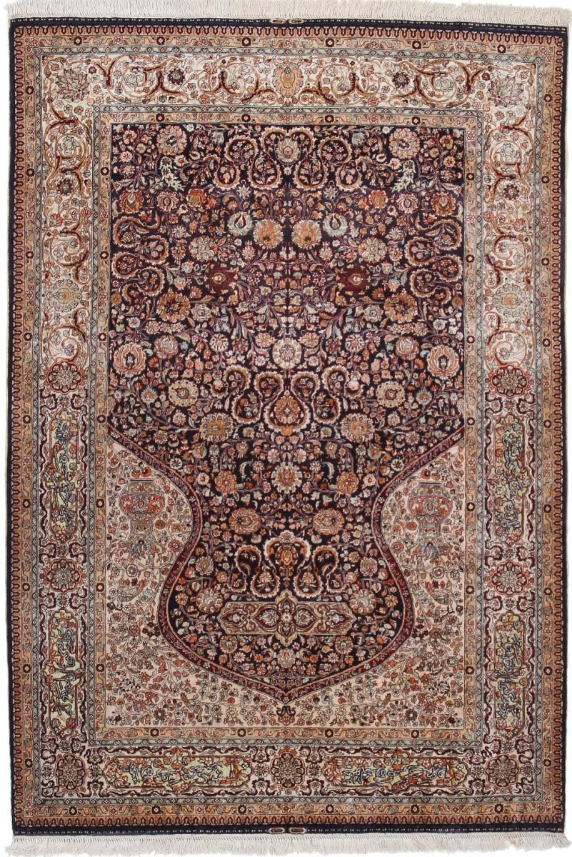 Kayseri 5'4"x3'8" 5'4"x3'8", Persian Rug Knotted by hand