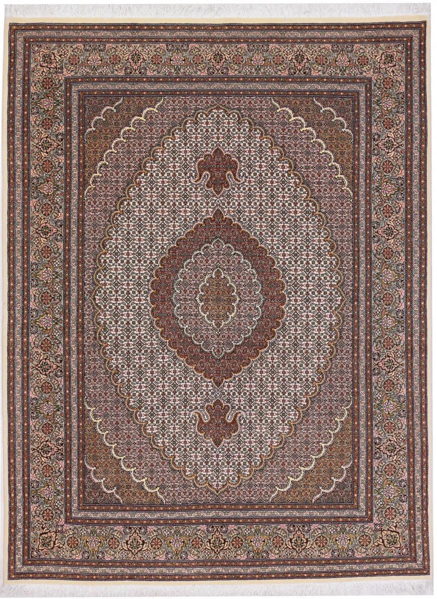 Persian Rug Tabriz Mahi 6'6"x4'11" 6'6"x4'11", Persian Rug Knotted by hand