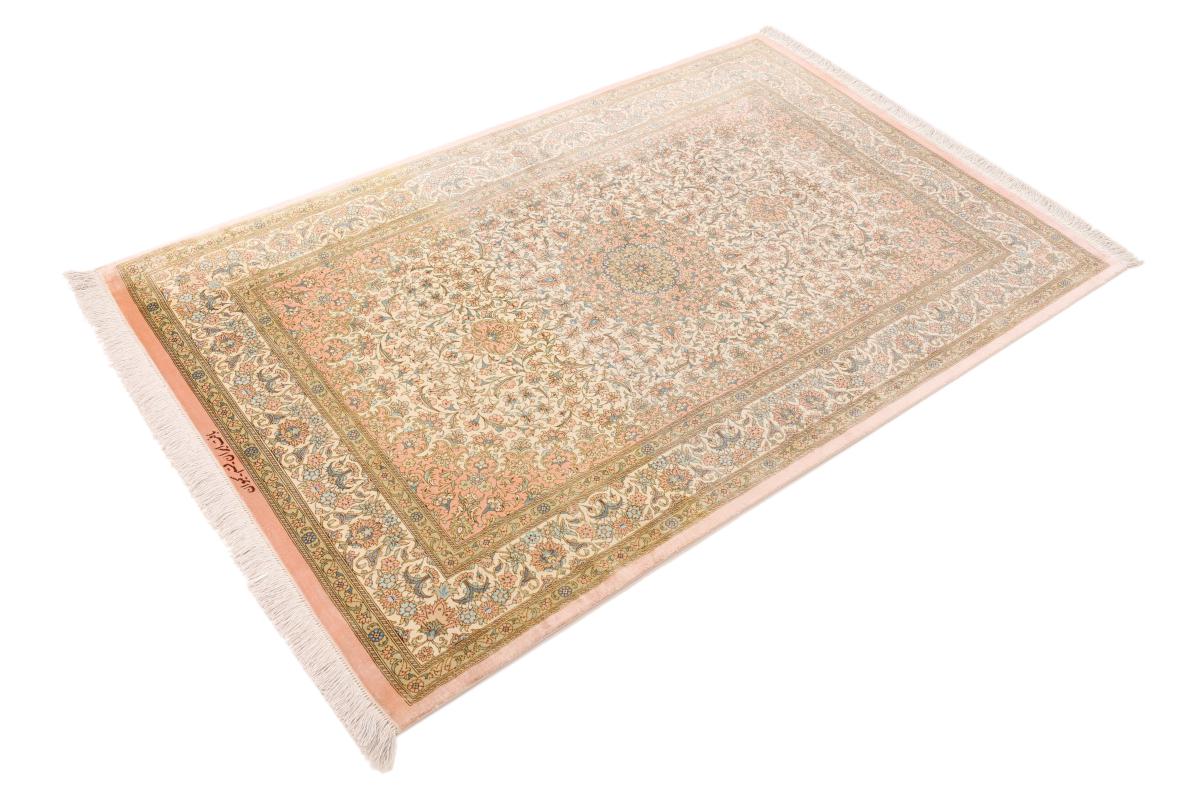 Qum Silk - 1