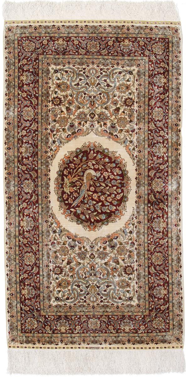  Hereke Silk 5'6"x3'0" 5'6"x3'0", Persian Rug Knotted by hand