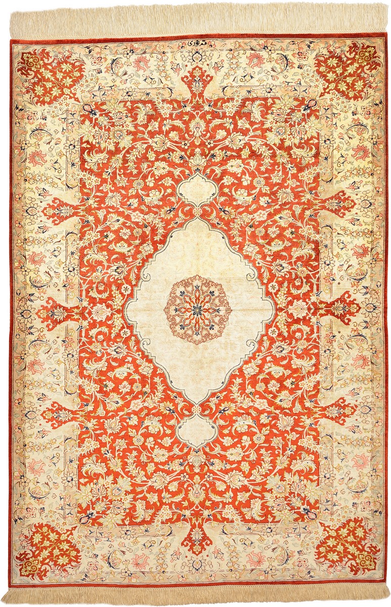 Persian Rug Qum Silk 4'11"x3'5" 4'11"x3'5", Persian Rug Knotted by hand