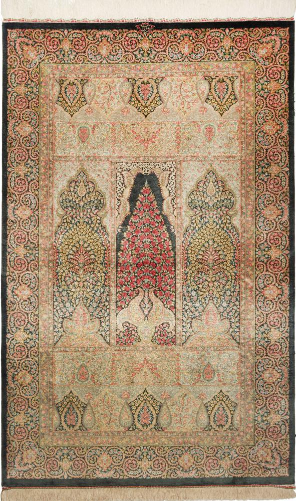 Tapis persan Ghom Soie 5'2"x3'4" 5'2"x3'4", Tapis persan Noué à la main