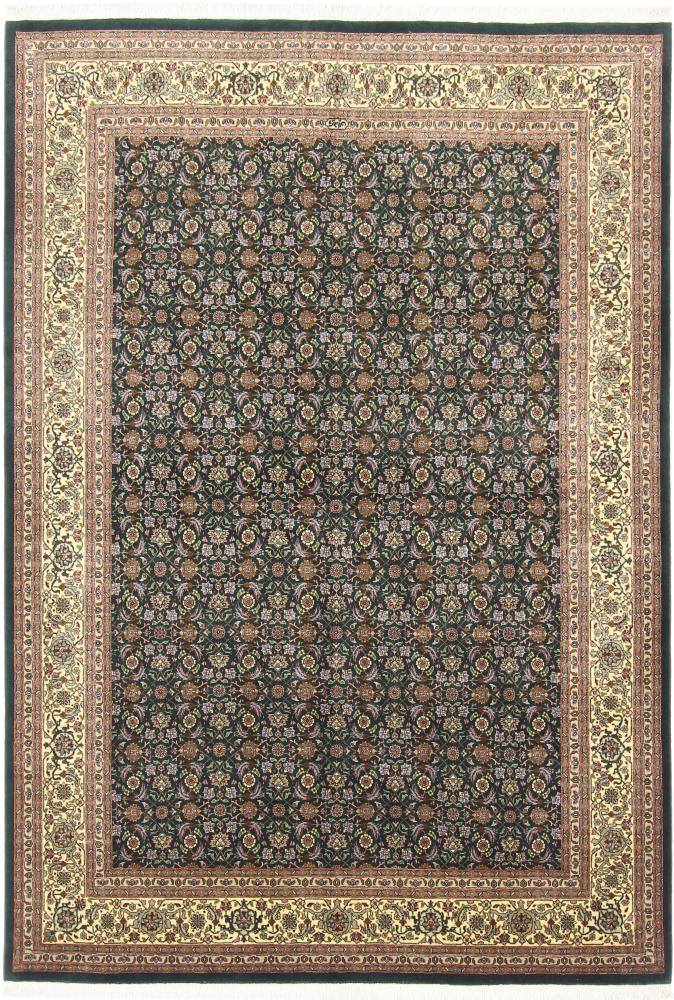 Persian Rug Tabriz 50Raj Signed 7'10"x5'5" 7'10"x5'5", Persian Rug Knotted by hand