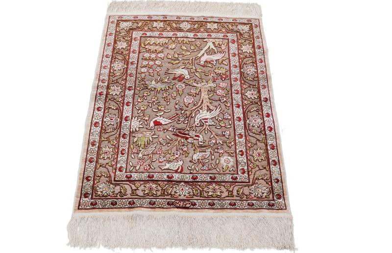  Hereke Silk 91x64 91x64, Persian Rug Knotted by hand