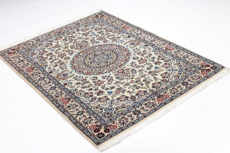 Persian Rug Nain 6La 5'2"x3'7" 5'2"x3'7", Persian Rug Knotted by hand