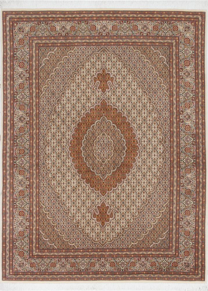 Persian Rug Tabriz 50Raj 6'9"x5'2" 6'9"x5'2", Persian Rug Knotted by hand