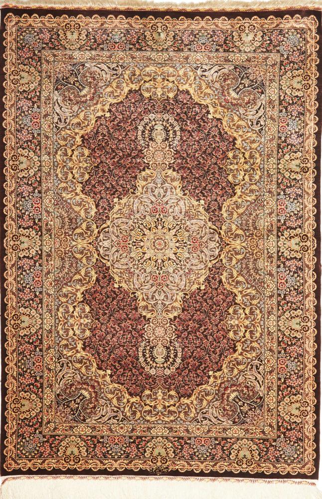 Persian Rug Qum Silk 4'11"x3'4" 4'11"x3'4", Persian Rug Knotted by hand