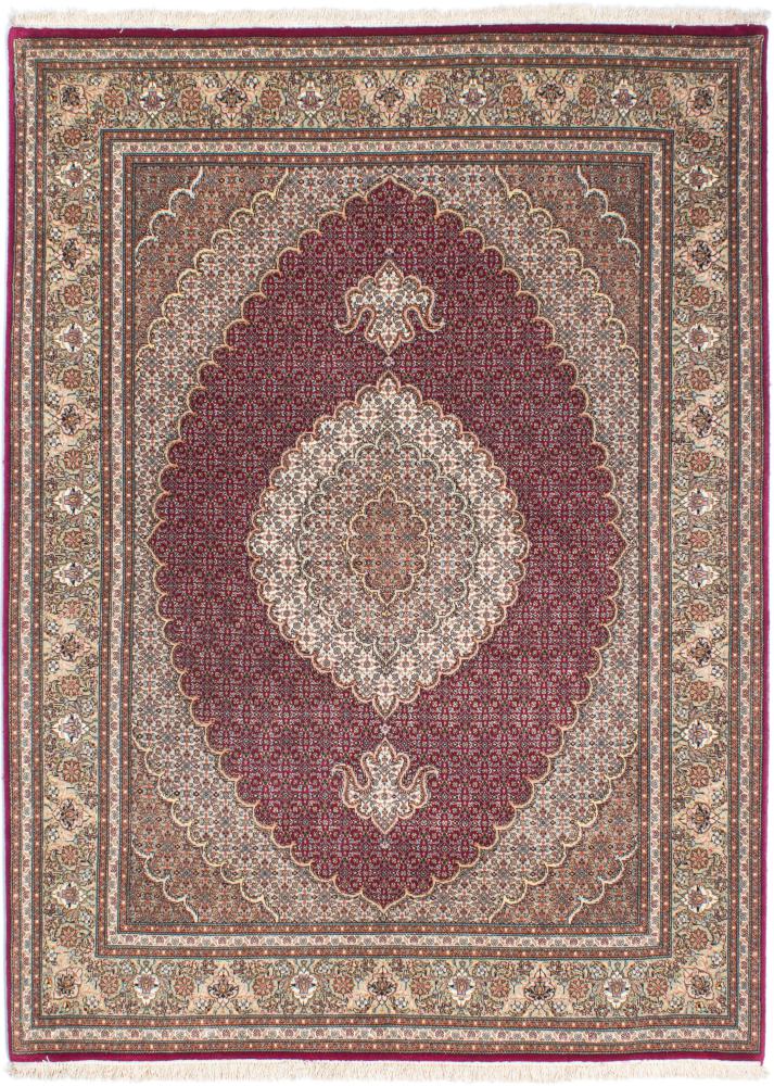 Persian Rug Tabriz 50Raj 6'9"x5'1" 6'9"x5'1", Persian Rug Knotted by hand