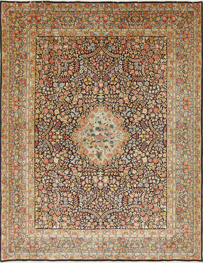 Persian Rug Kerman 8'4"x6'7" 8'4"x6'7", Persian Rug Knotted by hand