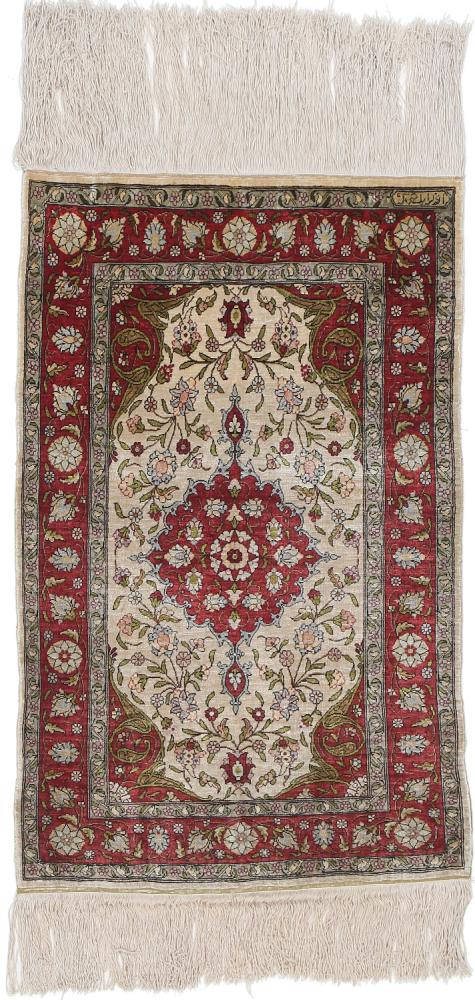  Hereke Silk 2'7"x1'8" 2'7"x1'8", Persian Rug Knotted by hand