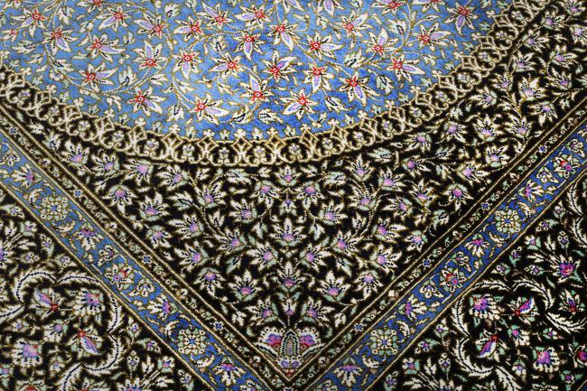 Qum Silk Signed - 6